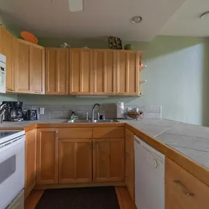 https://wicked-wahine-condo.hotelsinhawaii.org