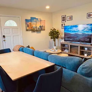Apartment Hidden Gem, Burbank